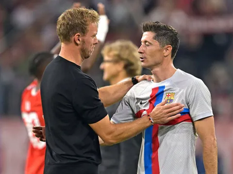 HLV Bayern Munich mừng vì Lewandowski… tịt ngòi