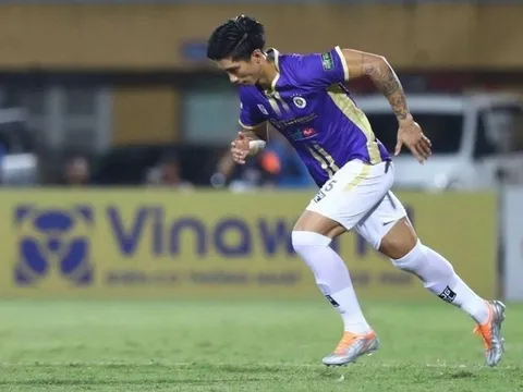 HLV CLB Hà Nội: ‘Tôi rất cảm động với sự trở lại của Văn Hậu’