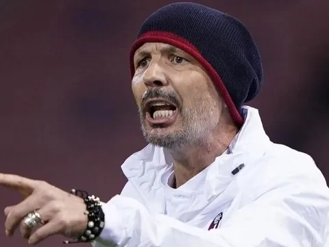 HLV đầu tiên bị sa thải tại Serie A 2022/23