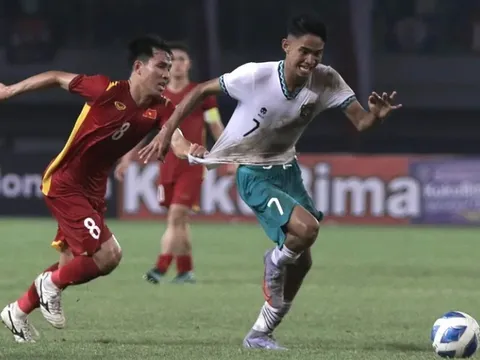 HLV Đinh Thế Nam: U19 Việt Nam bị tâm lý nên chuột rút nhiều