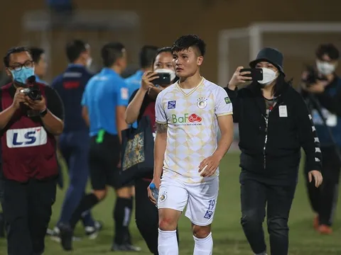 HLV Hàn Quốc: 'Không ai ở V-League thay thế được Quang Hải'