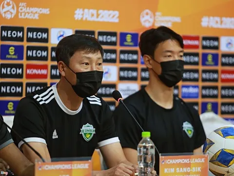 HLV Hàn Quốc: 'Văn Toàn có thể chơi ở K League 1'