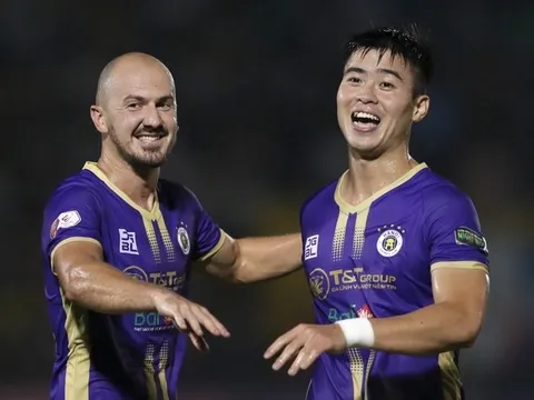 HLV Lư Đình Tuấn: "Không có chuyện CLB Hà Nội vô địch sớm"