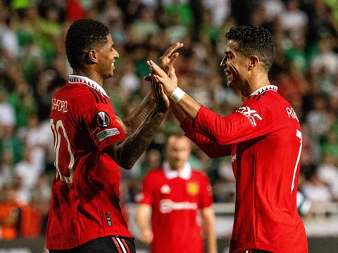 HLV Omonia nói rõ sự tệ hại của M.U