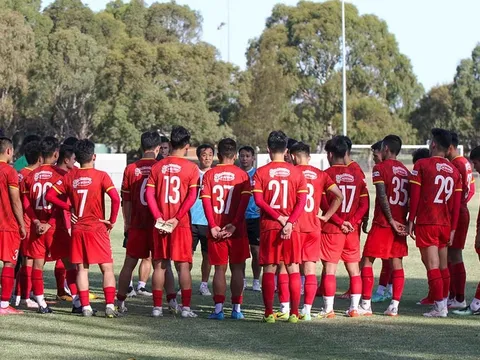 HLV Park Hang Seo làm điều đặc biệt với CĐV ở Australia