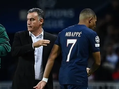 HLV PSG bốc khói vì Mbappe