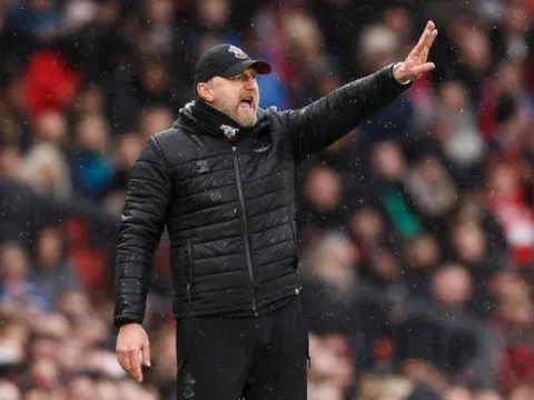 HLV Southampton chỉ ra điểm yếu của Man Utd