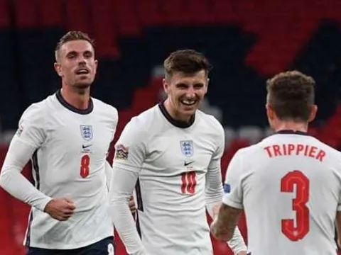 HLV Southgate nêu rõ lý do Mount được chọn trước Grealish