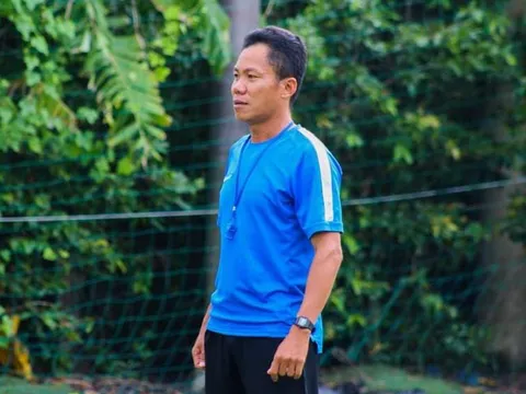 HLV Trần Tuấn Linh – Người thầy tận tâm với bóng đá Long An