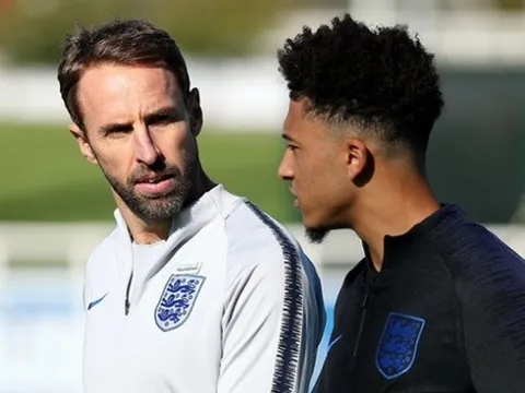 HLV tuyển Anh phá vỡ im lặng về thương vụ Sancho đến Man Utd