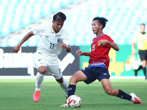 HLV U23 Lào: 'Trọng tài có vấn đề'