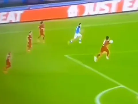 "Hố đen" Liverpool gây phẫn nộ vì hình ảnh xấu xí