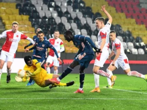 "Họ là những cầu thủ xuất sắc nhất của Arsenal mùa này"