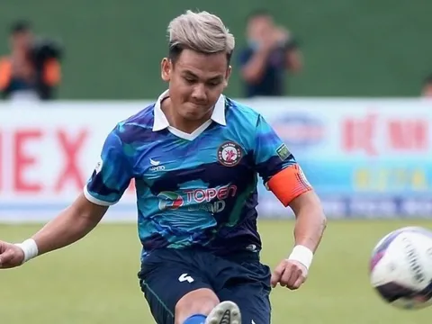 Hồ Tấn Tài tỏa sáng giúp Bình Định thắng Bình Dương