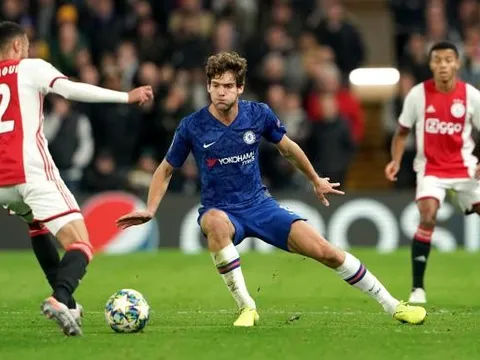 Hòa nhọc, fan Chelsea nổi điên: "Biến đi 2 gã đáng ghét và đáng khinh"