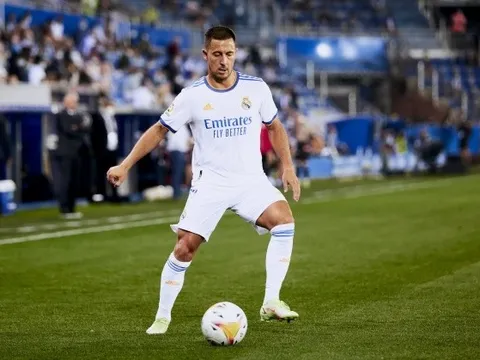 Hoàn cảnh bi đát, Hazard xếp sau cả tài năng trẻ Real