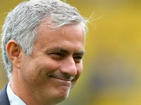 Hoàn tất vụ Abraham, Mourinho nhắm luôn sao Arsenal