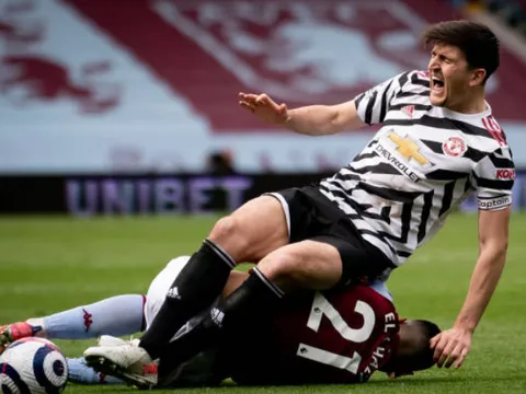 "Hoảng loạn" vì Maguire, Man Utd tức tốc đàm phán với "đá tảng 30 triệu"