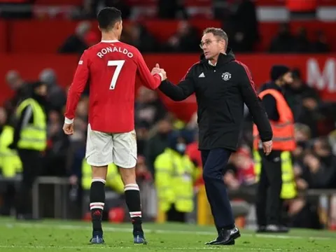 "Hơn 1 lần Rangnick đề xuất bán Ronaldo từ tháng Giêng"