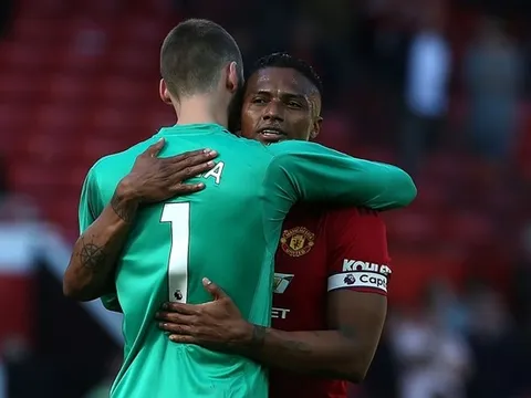 Hơn 1 năm sau khi chia tay Man Utd, Valencia giờ ra sao?