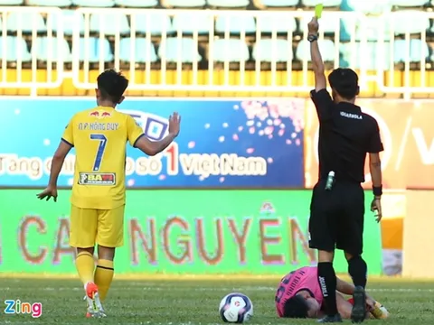 Hồng Duy bị cấm thi đấu ở vòng 13