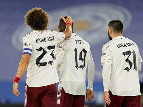 Đi tìm những ngôi sao Arsenal hay nhất trong chiến thắng Leicester