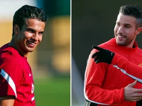 Pique gây bão khi gọi ngọc quý Barca là 'Van Persie'