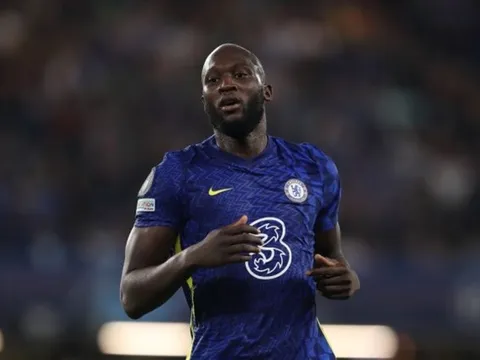 Hứa không giữ lời, Lukaku bị chỉ trích