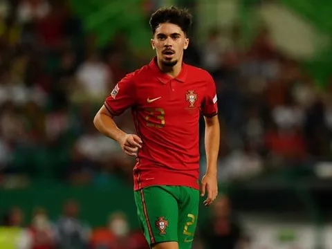 Hụt Bissouma, Man Utd vẫn còn đó Vitinha