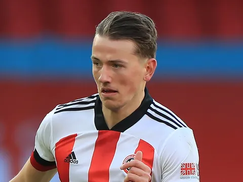 Huyền thoại Arsenal hối thúc Mikel Arteta chiêu mộ “Jordan Henderson mới”