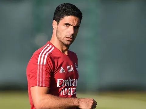 Huyền thoại chỉ ra tiền vệ lý tưởng cho Arsenal hơn cả Odegaard, Maddison