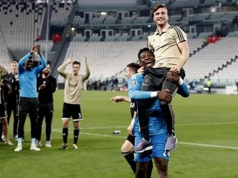 Huyền thoại khẳng định Ajax sắp mất thêm 2 trụ cột