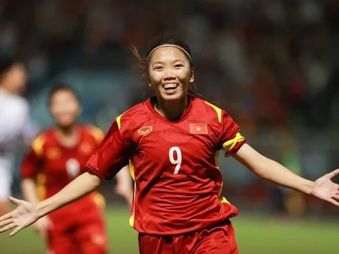 Huỳnh Như: 'Chúng tôi muốn thầy Chung tiếp tục dẫn dắt tuyển nữ'