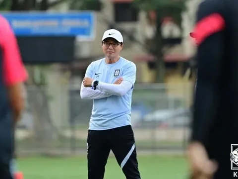 Ông Park Hang-seo khiến HLV U23 Hàn Quốc lo ngại