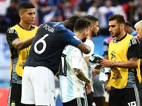 Pogba: "Đó là người khiến tôi phải chịu đựng nhiều nhất trên sân cỏ"