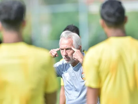 Chuẩn bị đấu ĐT Việt Nam, HLV UAE có động thái "xưa nay hiếm"