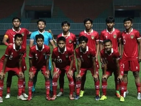 Báo Indonesia: 'Thảm hại thay, đội tuyển còn kém cả Lào'