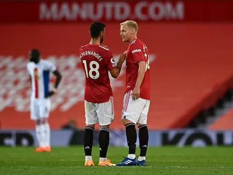 'Những gì Pogba cùng Fernandes đang làm, đó là vị trí của cậu ấy'