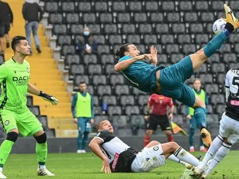 "Ngả bàn đèn" đẳng cấp, Ibrahimovic nhắc nhở Milan chuyện hợp đồng