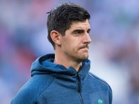 Đã rõ lý do Courtois "mặt sưng mày sỉa" ở trận đấu với Brugge
