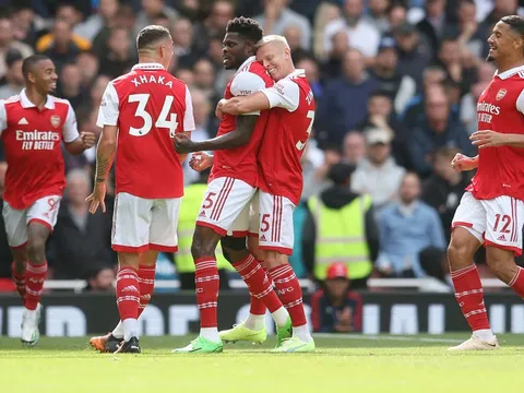 Chấm điểm Arsenal: Ba điểm 8 đẳng cấp; Điểm 9 duy nhất