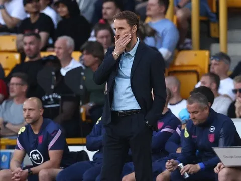 Phản ứng 'tàn bạo' của CĐV Anh với Gareth Southgate