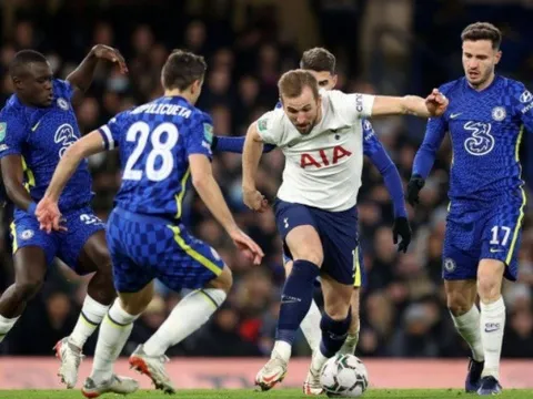 Đổi sơ đồ 4-2-2-2 thành 4-1-4-1, Tuchel giải thích lý do