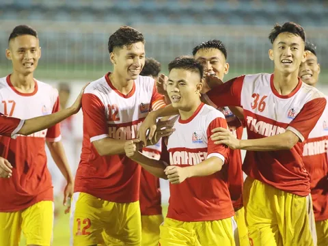 Văn Toàn "đệ nhị" rời sân sớm, U21 HAGL thua thảm U21 Hà Tĩnh ở trận khai mạc VCK U21 Quốc gia