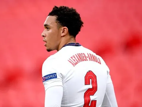 Johnson chỉ ra sao Chelsea sẽ cùng Alexander-Arnold được chọn vào tuyển Anh