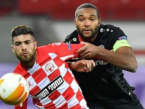 Nói 1 câu, trung vệ thép khiến các ông lớn Premier League mừng rỡ