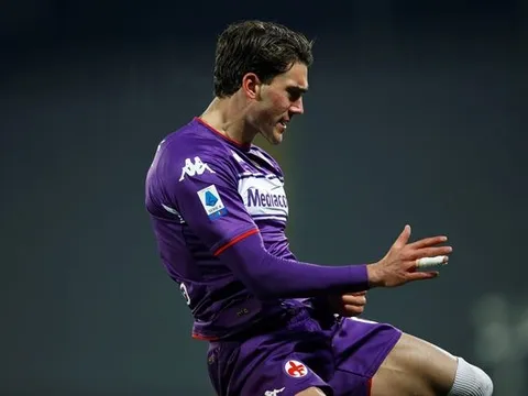 Ivica Iliev chỉ ra điểm vượt trội của Vlahovic so với Haaland