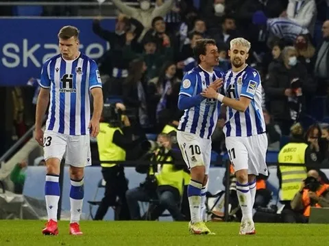 Januzaj tỏa sáng giúp Real Sociedad loại Atletico