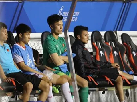 HLV Park Hang-seo lý giải về việc sử dụng Văn Toản thay cho Tiến Dũng