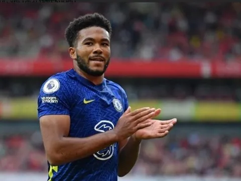 Hậu vệ Chelsea được khen toàn diện